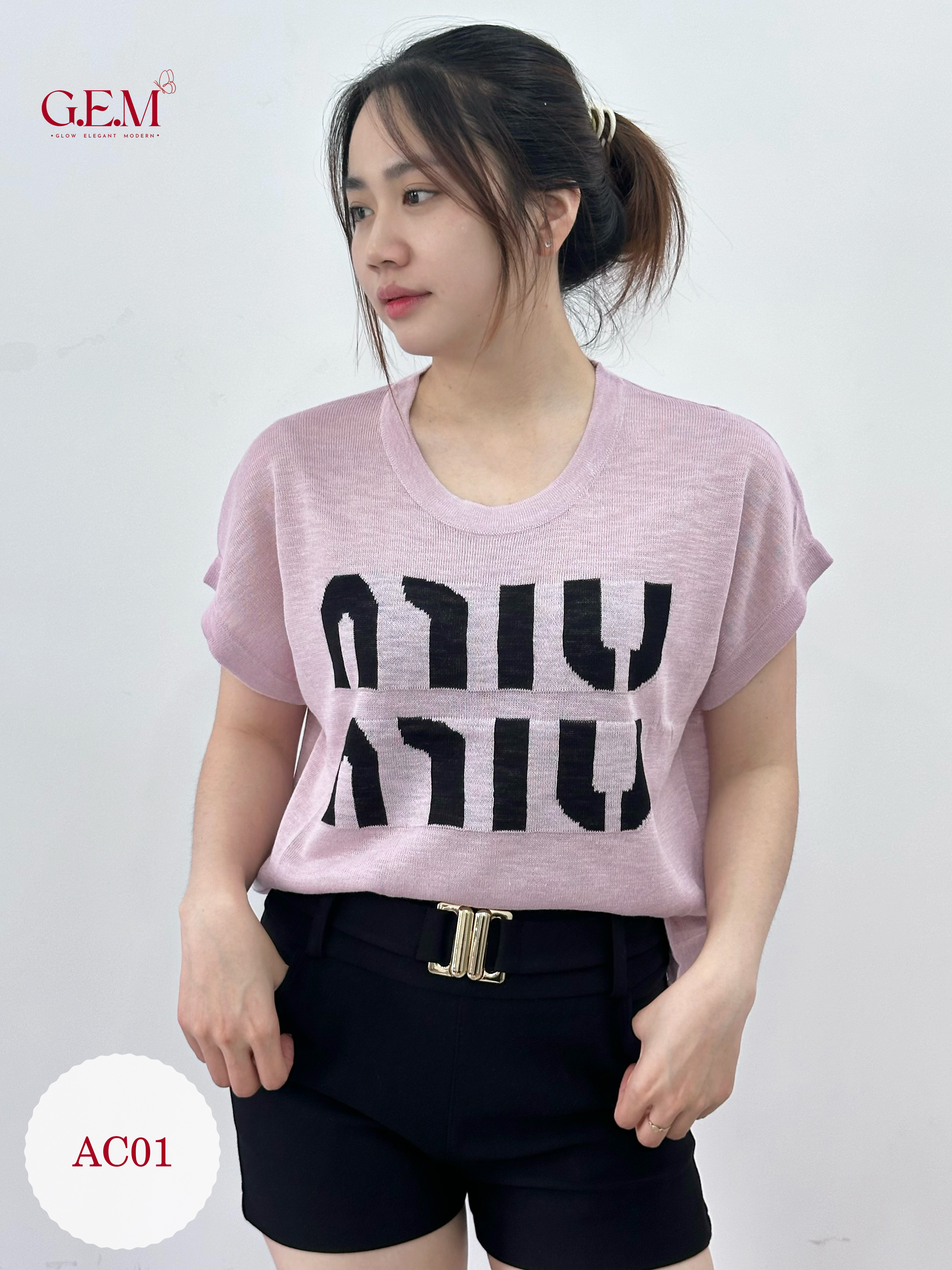 Quần jean ống loe cạp cao