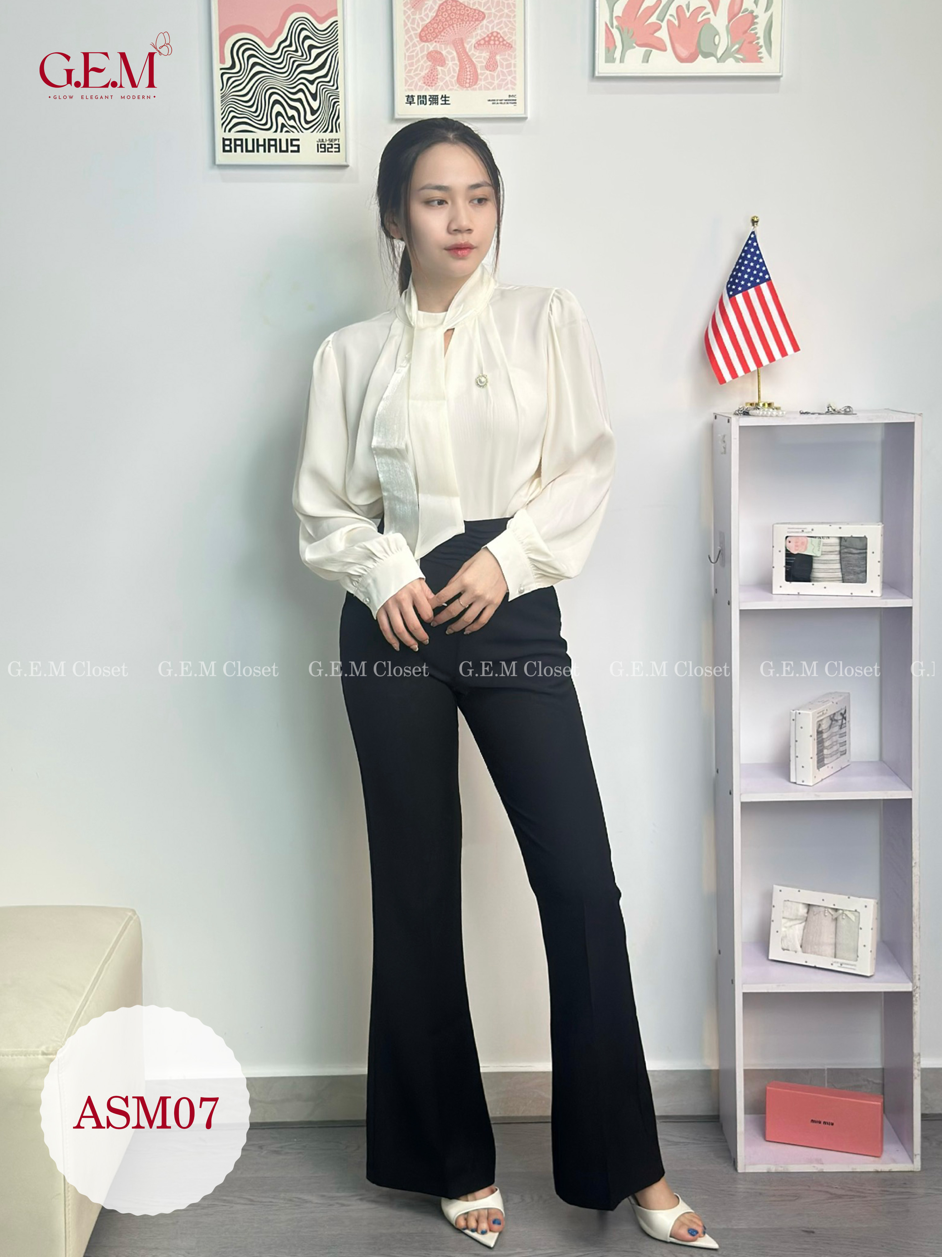Quần jean ống loe cạp cao