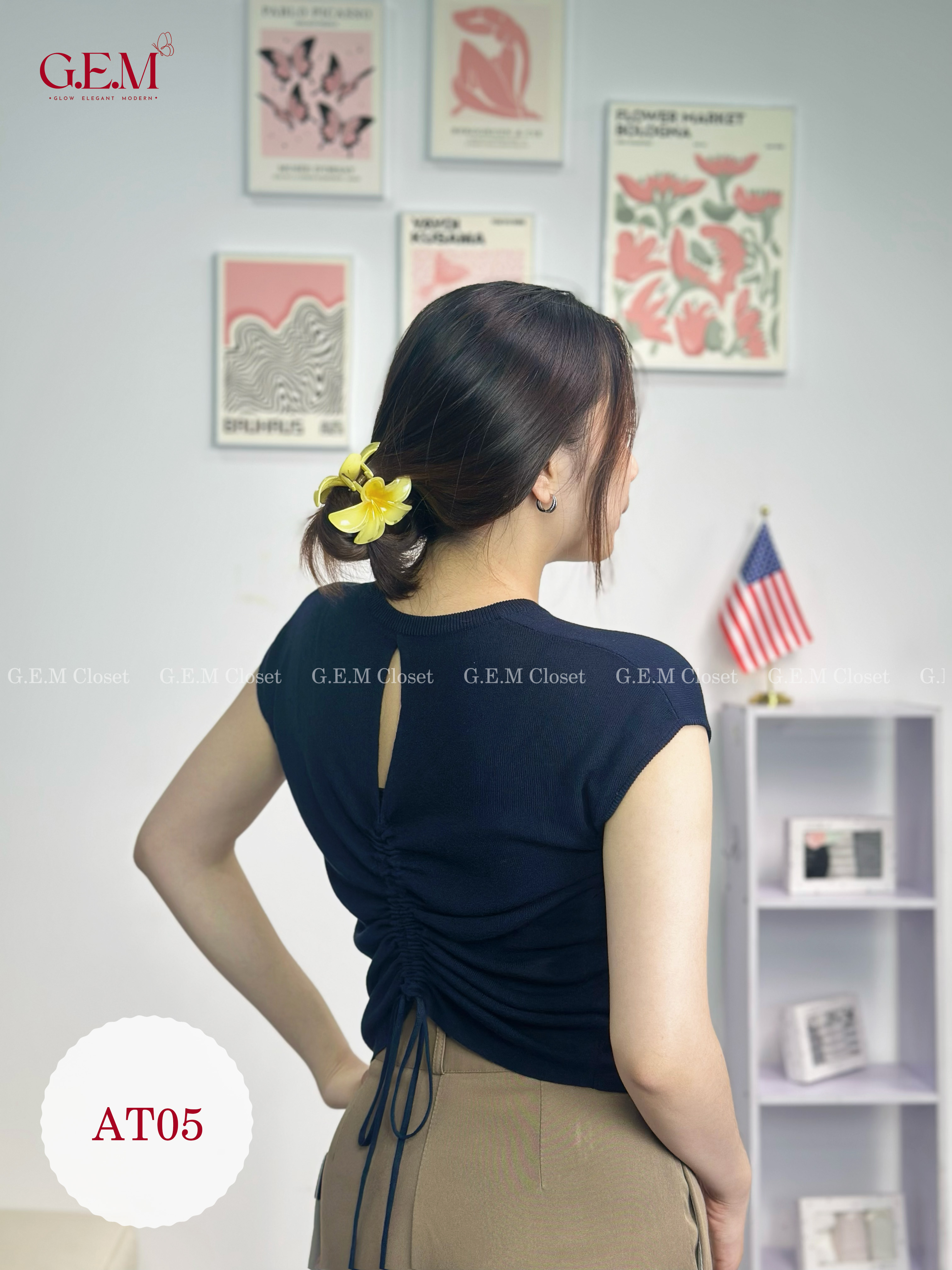 Quần jean ống loe cạp cao