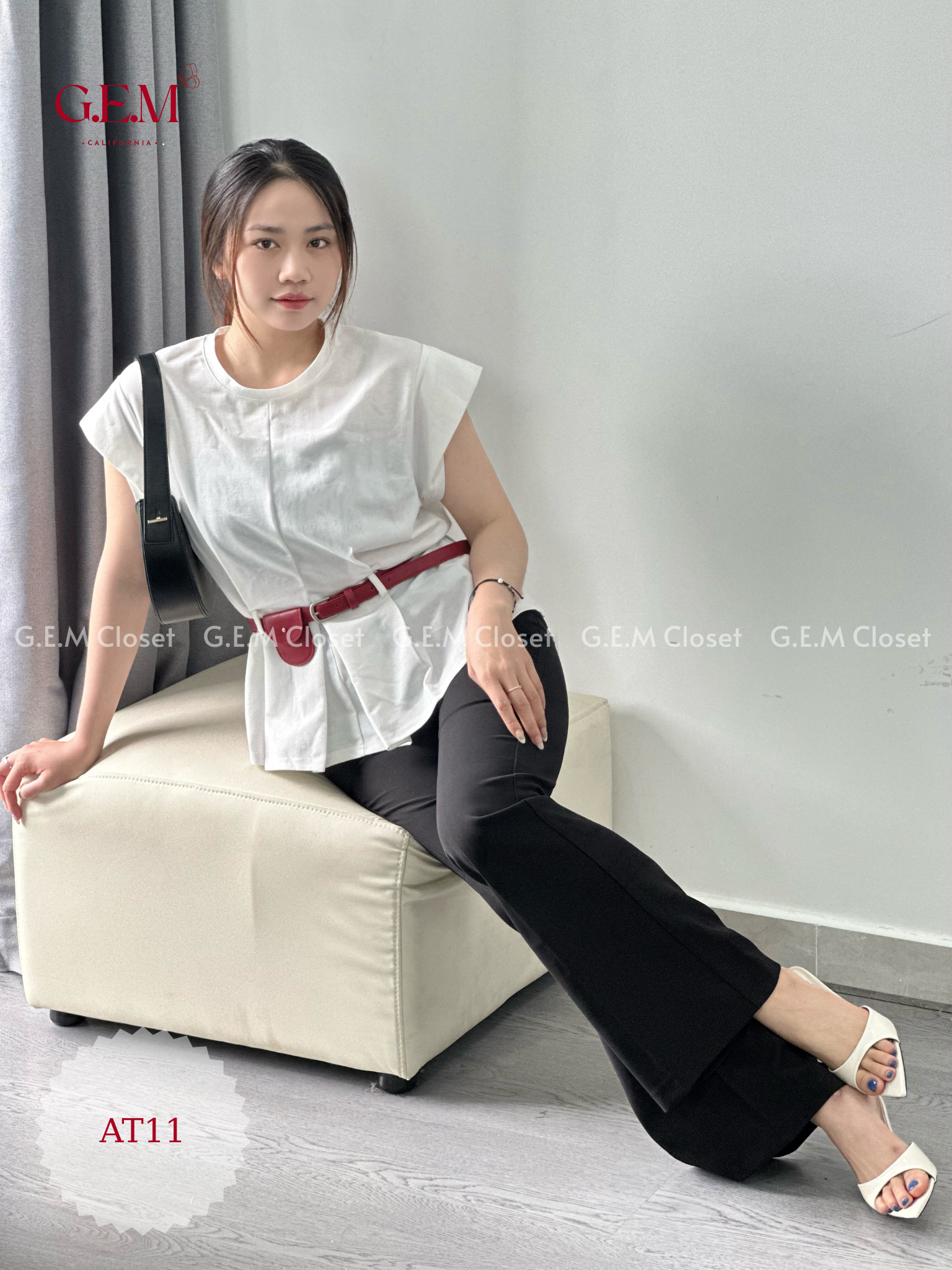 Quần jean ống loe cạp cao