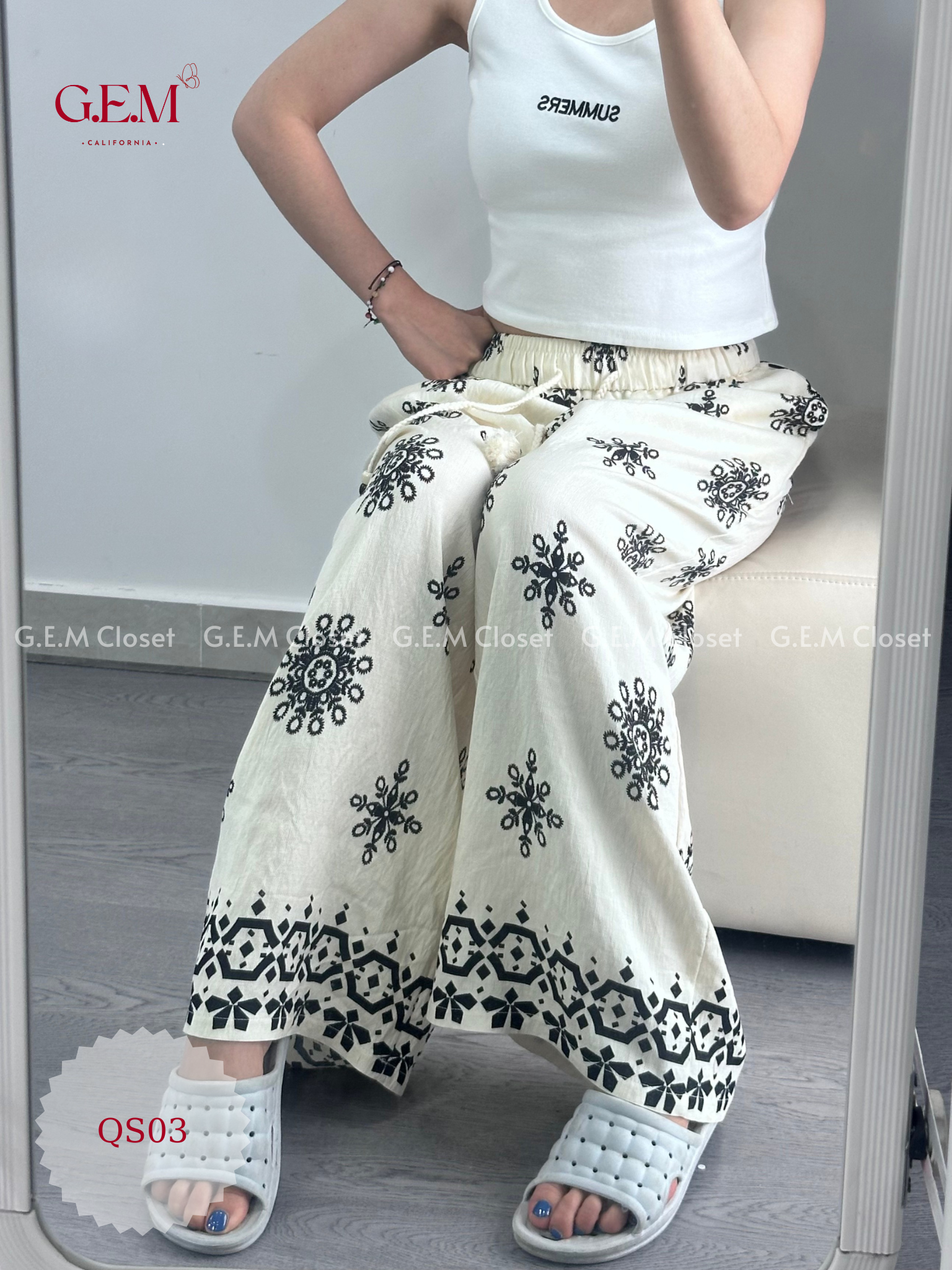 Quần jean ống loe cạp cao